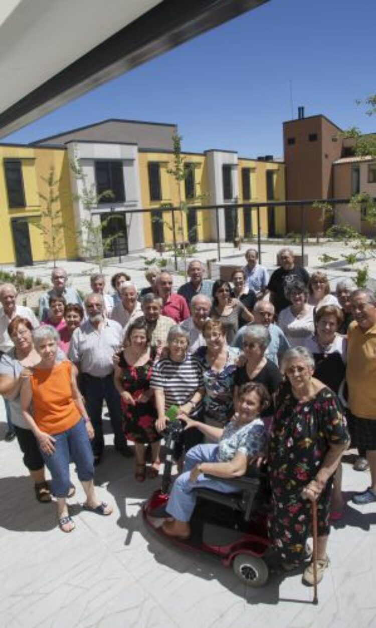 `La república de los abuelos´. El País 7 de julio de 2013