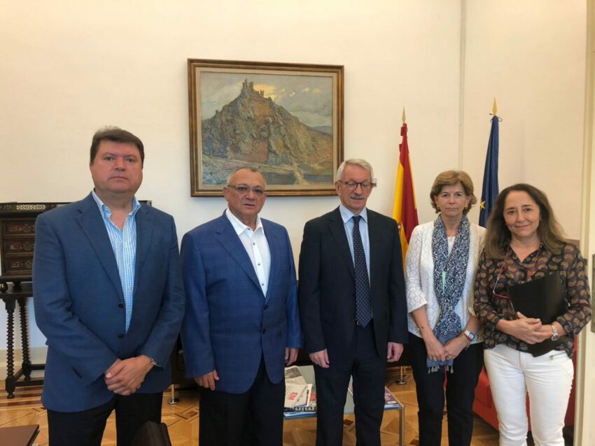 UECoE mantuvo una reunión con el Ministerio de Educación para tratar temas de interés para la unión