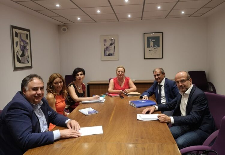 Coceta se reúne con la nueva Directora de Trabajo Autónomo, Economía Social y Rse